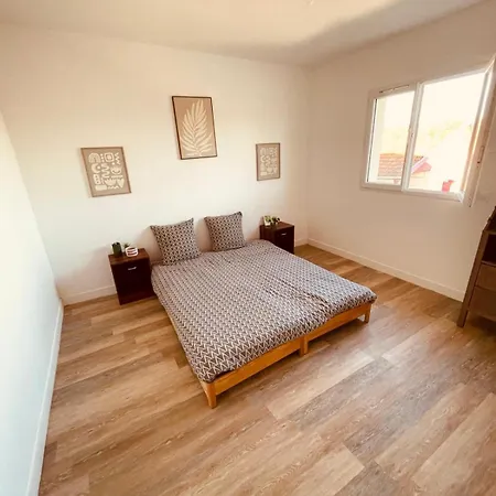 Holiday home Maison Familiale Villenave-d'Ornon
